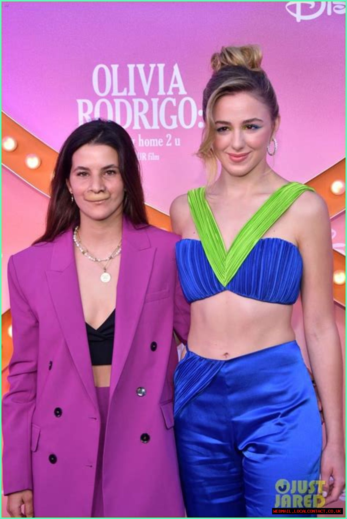 Unveiling Chloé Lukasiak's Girlfriend: A Journey Into Love And Fame