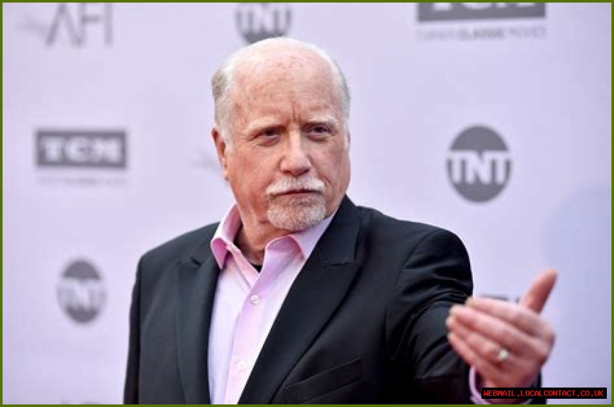 Unveiling Richard Dreyfuss: A Look Into His Height And More